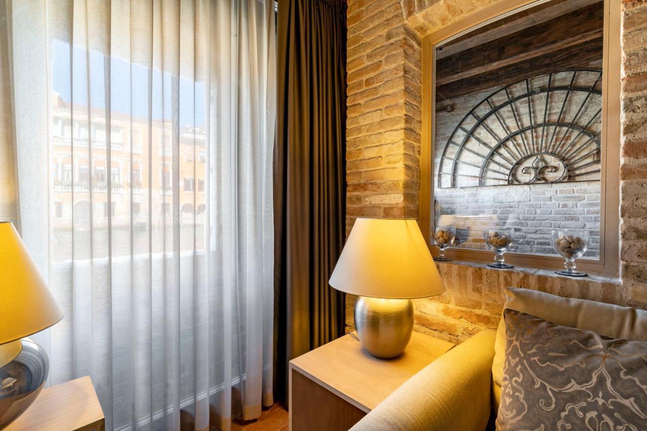 Ca' Del Fontego - Luxury Grand Canal Venedig Eksteriør billede